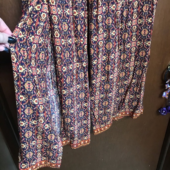 Top and pants - Picture 5 of 6